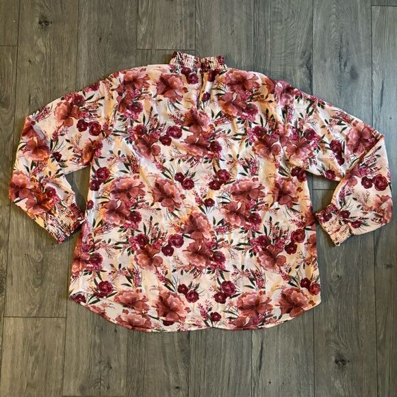 Torrid CHIFFON SMOCKED MOCK NECK BLOUSE Large NWT Large Size 12 - Picture 2 of 4